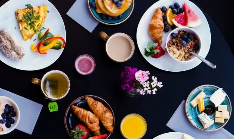 Breakfast_at_Clarion_Hotel_The_Edge_16_9